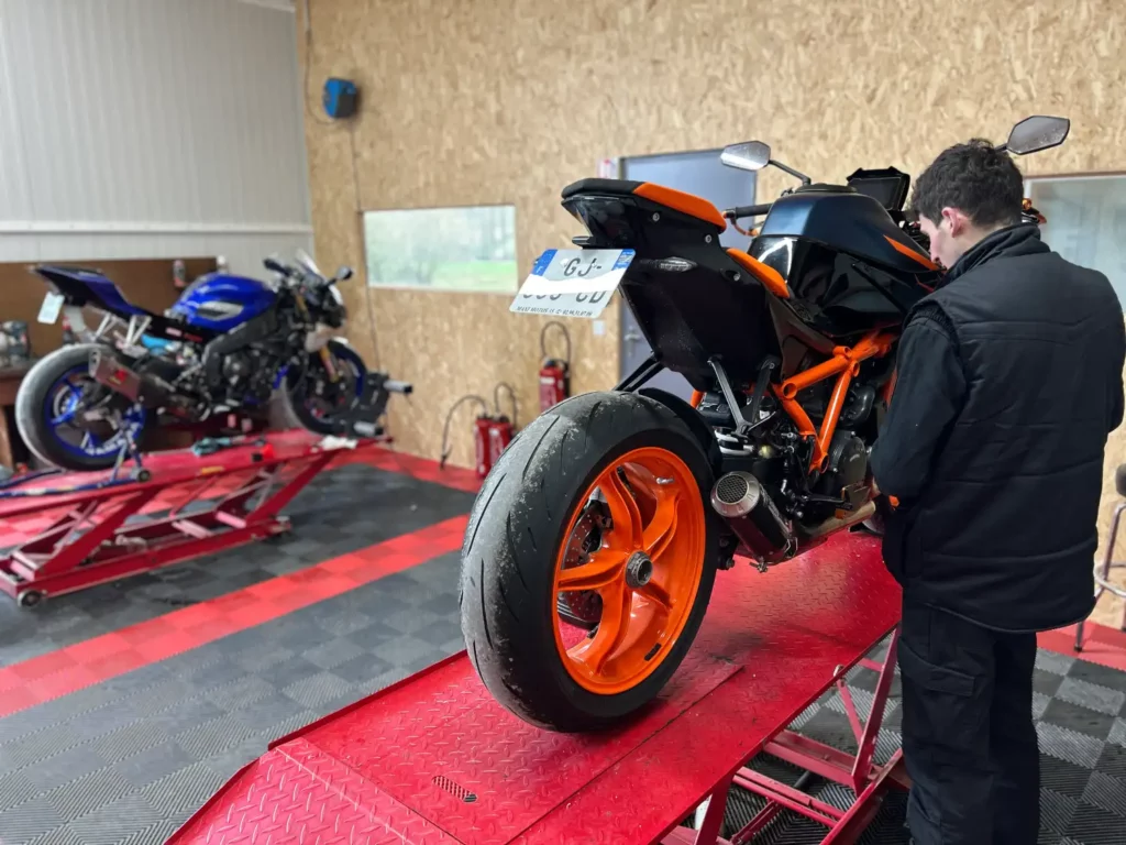 Entretien moto route - Atelier MM Motors Percy, Manche, Normandie